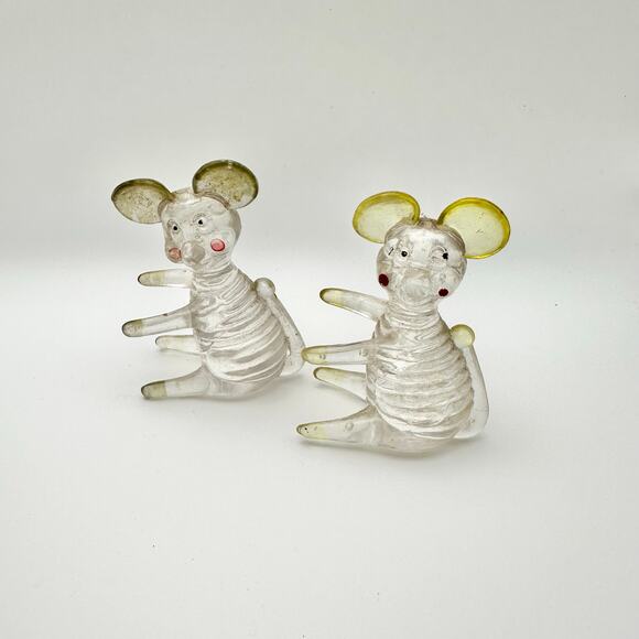 Vintage 70s Era Acrylic Lucite Clear Animal Menagerie Dog Cat Mouse Swan Mouse 7 - Picture 4 of 7